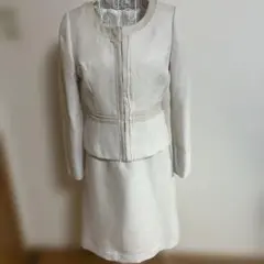 セレモニースーツ　スカートスーツ３点セット　９号　アイボリー