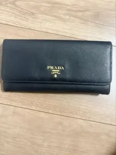 PRADA 長財布 黒　プラダ財布レディース