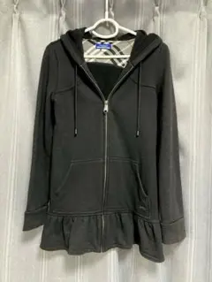 ピンク パーカー