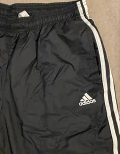 adidas ナイロントラックパンツ ブラック2XLサイズのサムネイル