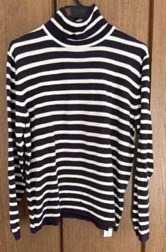 新品タグ付き (株)スクロール タートルネック ニット セーター ハイネック