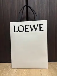 LOEWE 紙袋 約31cm x 24cm 未使用 ショップ袋 ロエベ - メルカリ