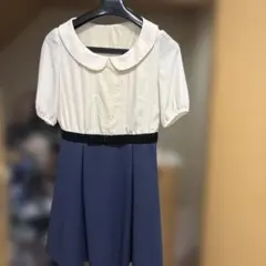 ［人気デザイン］ホワイトとネイビーの襟付きワンピース