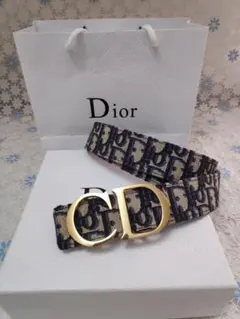 超美品✨クリスチャンディオール　レザーベルト ネイビー/金色CDバックル