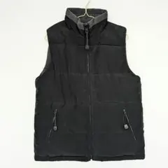 リバーシブルのノースリーブベスト ポリ中綿