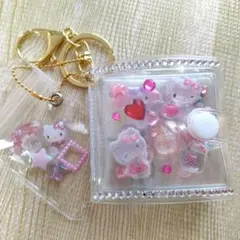 匿名発送　キーホルダー付きミニシール帳　完成品　14