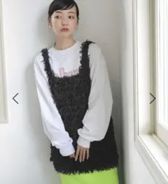 ローリーズファーム 【前後着用可能】 2WAYフリンジフェザーノースリーブ