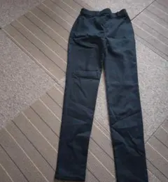 GU スキニーパンツ ブラック