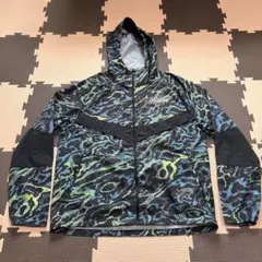 ナイキ　ランニングジャケット　ワイルドラン