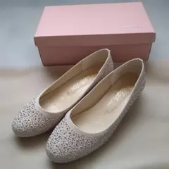 Bridget Birkinフラットパンプス　ベージュ　美品のサムネイル