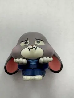 ズートピア　ジュディ　ガチャガチャ　すねてマス
