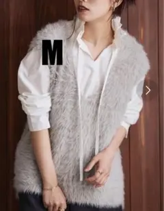 【Pierrot】シャギーVネックニットベスト グレーＭサイズ