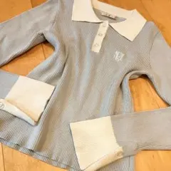 リブ編みライトブルーポロセーター