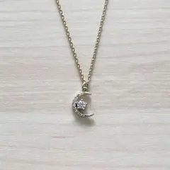 【美品】月モチーフ ネックレス