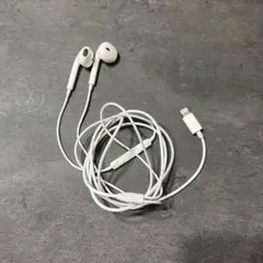 【Apple純正】Lightning接続　有線イヤホン　ホワイト