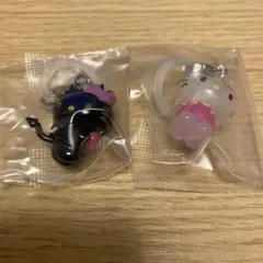 ハローキティ めじるしアクセサリー 小悪魔、お花　2個セット