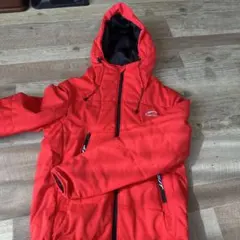 赤 フード付き ダウンジャケット