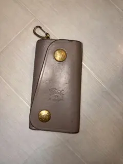 レザーキーケース 薄茶色 ゴールド金具