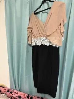 dazzyのドレスです