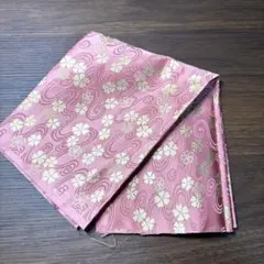 正絹風　和柄　帯生地　はぎれ　桜 ピンク ゴールド 手芸素材　生地