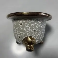 唐草模様 三足 盆栽鉢 植木鉢　富貴蘭鉢のサムネイル