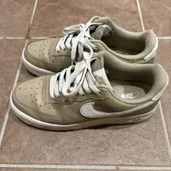 NIKE AIR FORCE 1 スニーカー ベージュ