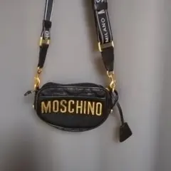 MOSCHINO モスキーノ ボディバッグ ゴールドロゴ