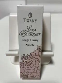 TWANY Lara Bouquet Rouge Glossy RD-02のサムネイル