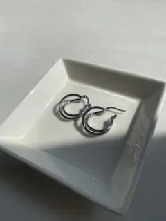 シルバー925 ツイストデザイン フープピアス