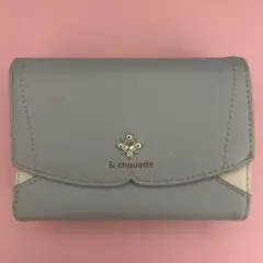 & chouette ライトブルー　三つ折り財布