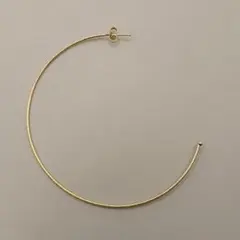 MIZUKI 14KYGラージバナナフープピアス 片方のみ - メルカリ
