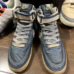 85年製