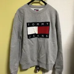 TOMMY JEANS スウェット トレーナー BIGロゴ フラッグ刺繍