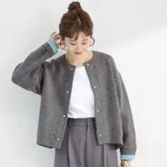 SIMPLICITE 2層スムース編みニットブルゾン グレー×青