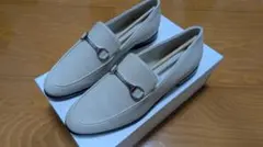 CHARLES & KEITH Leslie メタリックアクセントローファーのサムネイル
