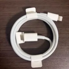 USB-C - Lightningケーブル