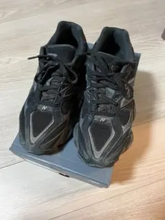 u9060 スニーカー