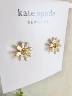 新品⭐️kate spade 両耳用ピアス3種セット box入り - メルカリ