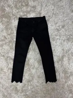 切りっぱなし　パンツ　デニム