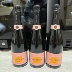 新品未開封 ヴーヴ・クリコ Veuve ロゼ シャンパン 750mlのサムネイル