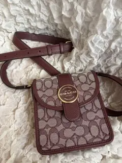 COACH バーガンディ ショルダーバッグ