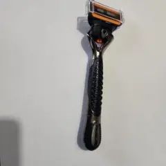Gillette 電動シェーバー 5枚刃 シルバー/ブラックのサムネイル