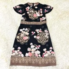 【新品】SunaUna　チャイナドレス風　花柄ワンピース　40サイズのサムネイル