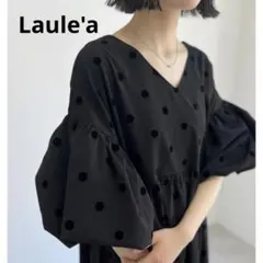 【極美品】Laule'a ボリュームスリーブ ドット柄 ティアードワンピースのサムネイル