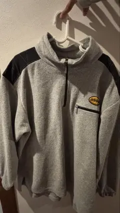 adidas グレー フリースジャケット