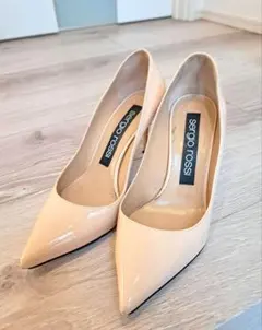 sergio rossi ベージュエナメルパンプス 7cmヒール37