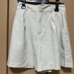 GU ハーフパンツ　短パン　ジーユー　ショートパンツパンツ　ベージュ　半ズボン