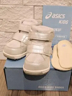 アシックスasicsハイカットスニーカー13.5cmベビーキッズ　スクスク