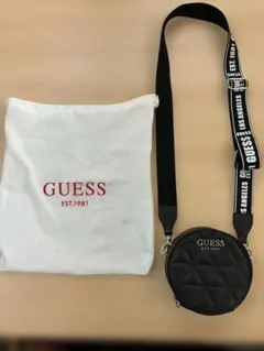GUESS ゲス 丸型キルティング ショルダーバッグ 黒 保存袋付き