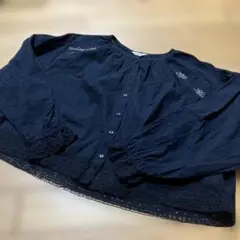 SM2 ランダム刺繍入りブラウス